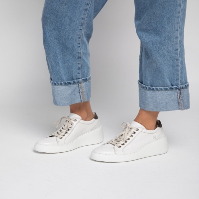 White Fly London Lace-up Women's Trainers | USA75SMIZ