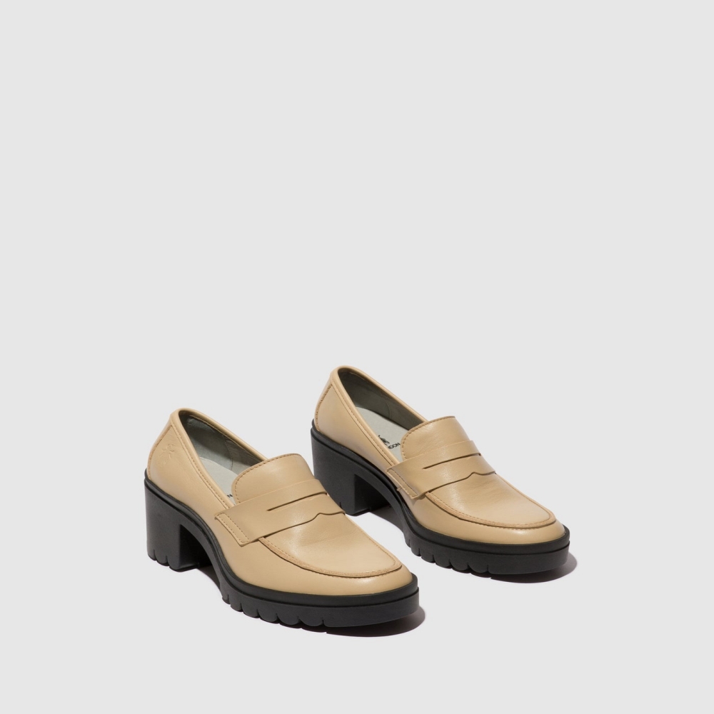 Beige Fly London Slip-on Women's Loafers | USA75MKVB