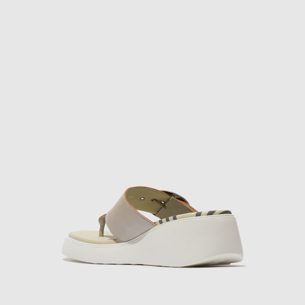 Silver Fly London Buckle Women's Mules | USA71CVZA