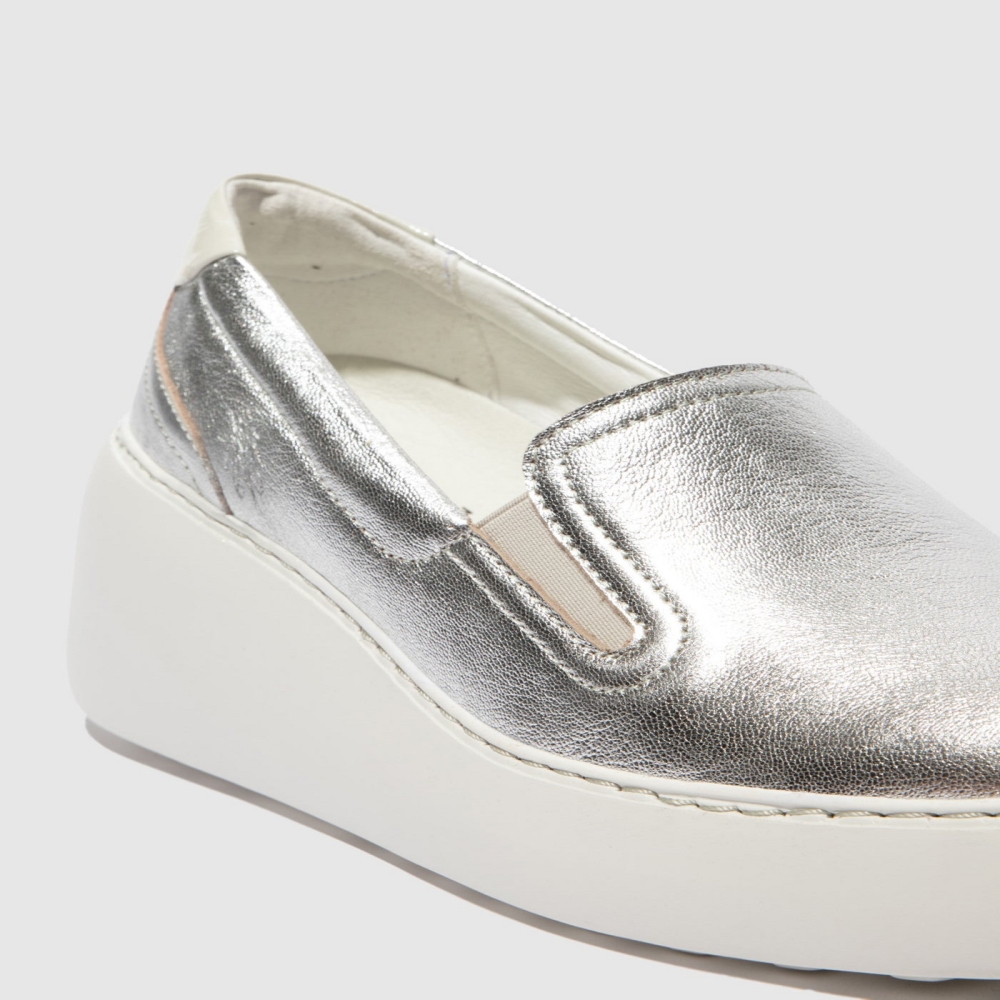 Silver Fly London Slip-on Women's Trainers | USA09OLXG